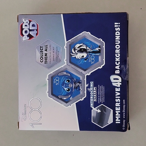 NWOT DISNEY ELSA Pods 4D - Picture 2 of 3